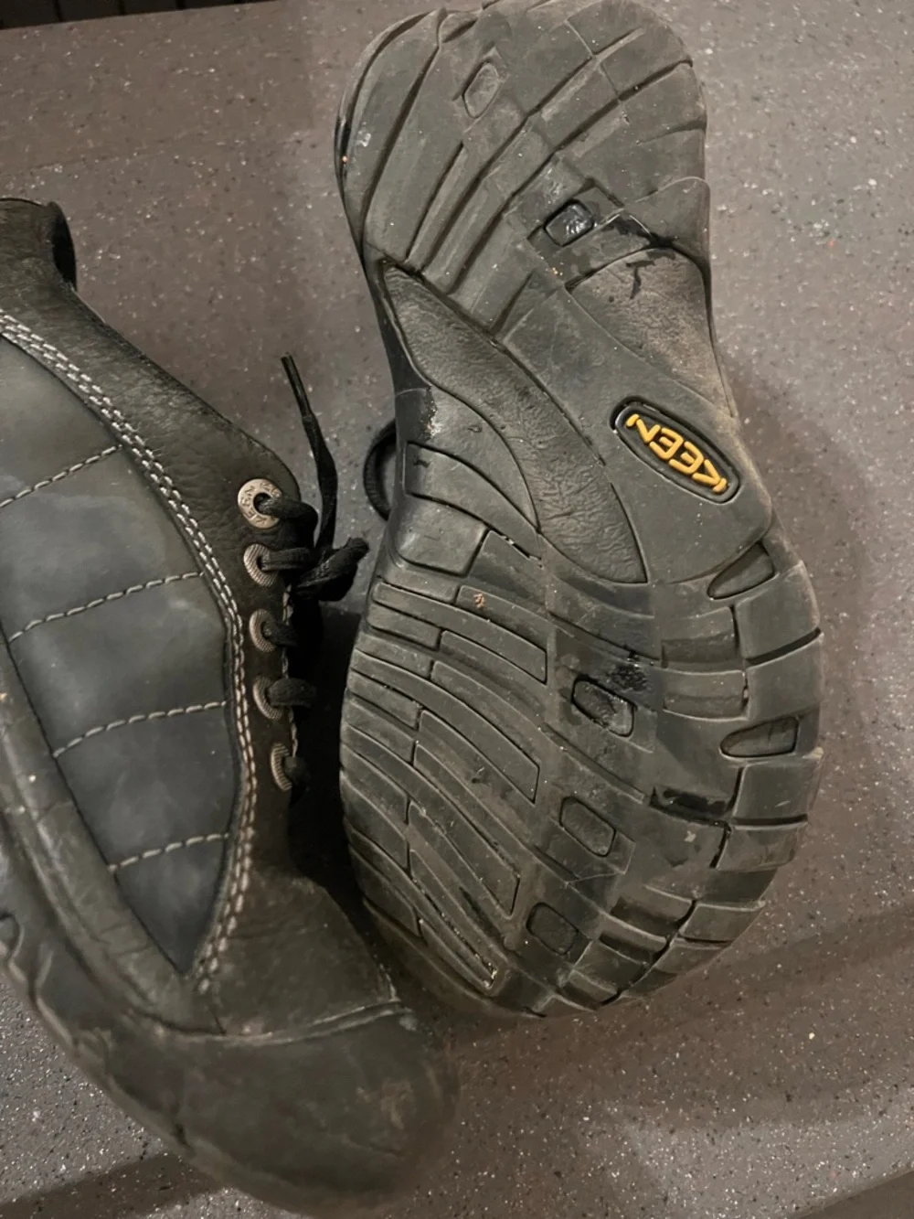 KEEN Black Leather Lace-Up women’s Oxford Shoes - Picture 3 of 5